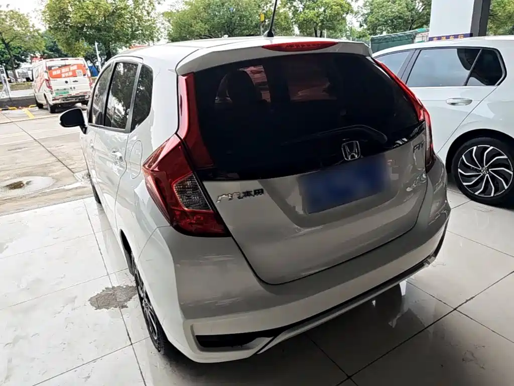 Honda Fit — фото 23