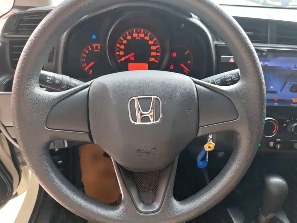 Honda Fit — фото 7