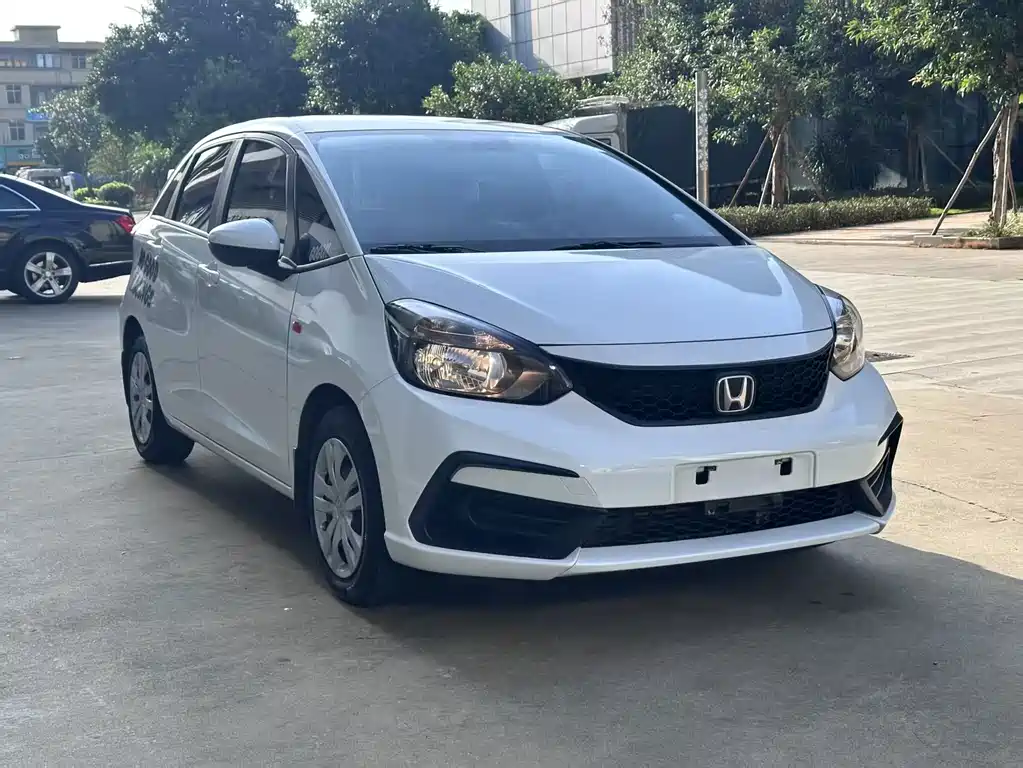 Honda Fit — фото 3