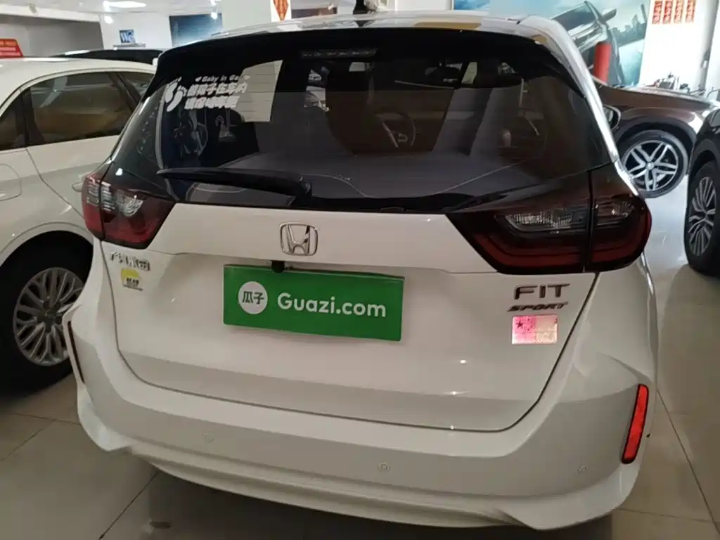 Honda Fit — фото 6