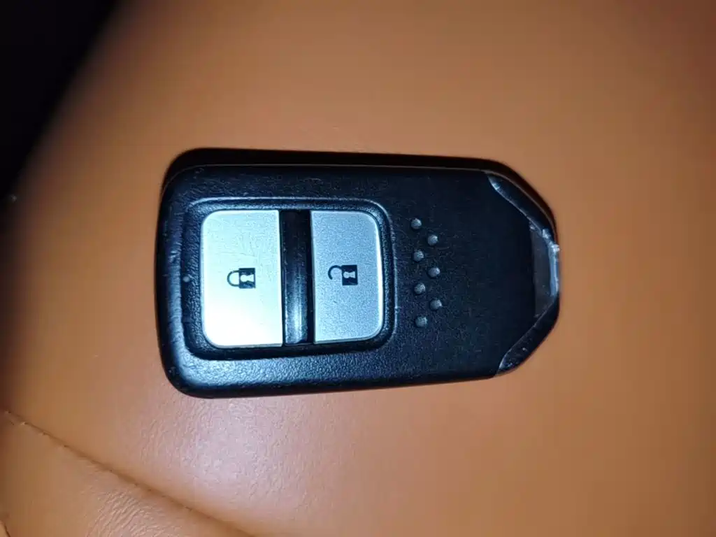 Honda Fit — фото 9