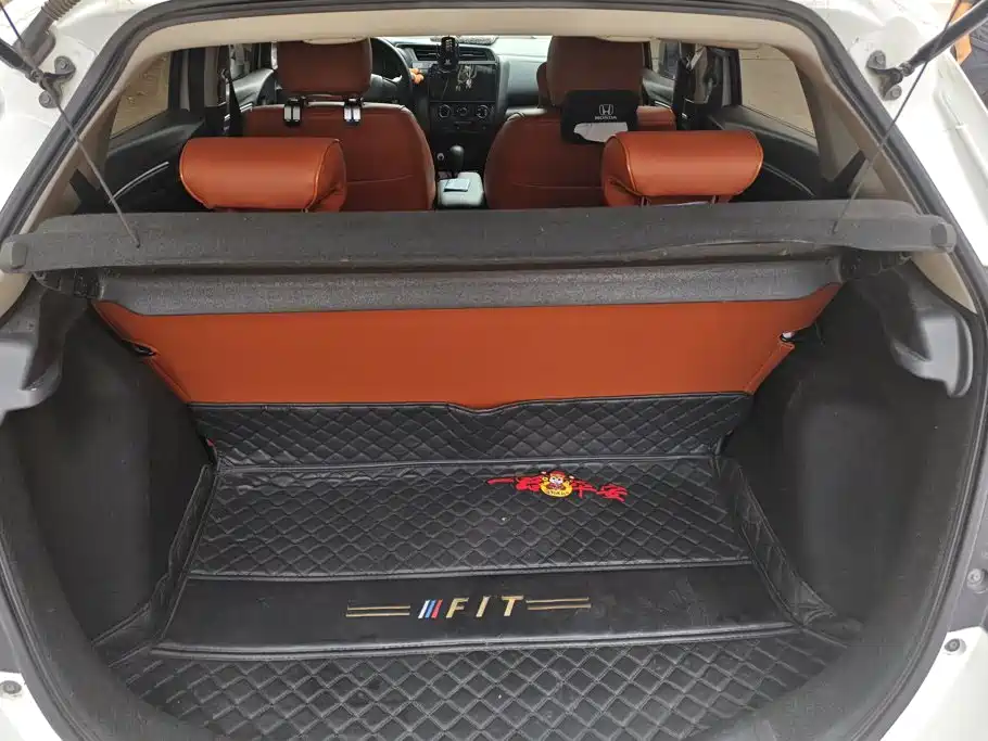 Honda Fit — фото 4