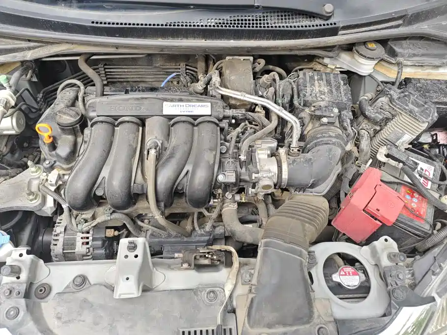 Honda Fit — фото 10