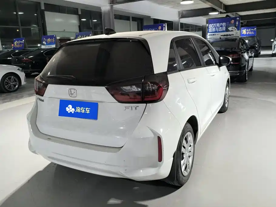 Honda Fit — фото 3