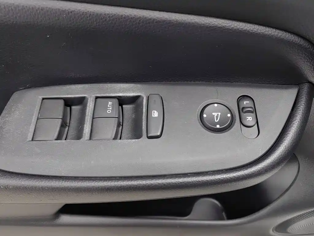 Honda Fit — фото 9