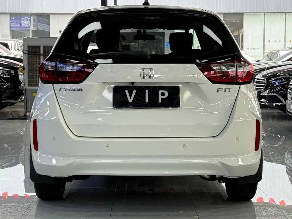 Honda Fit — фото 14