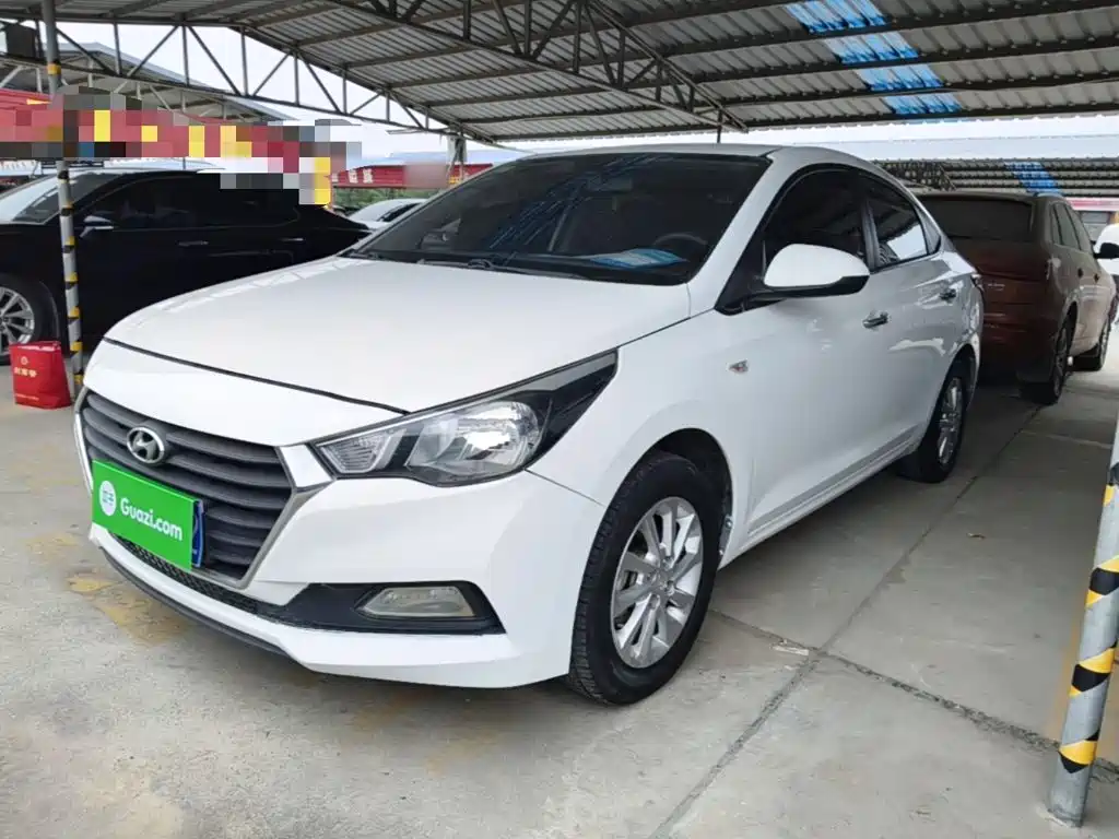 Hyundai Verna — фото 2