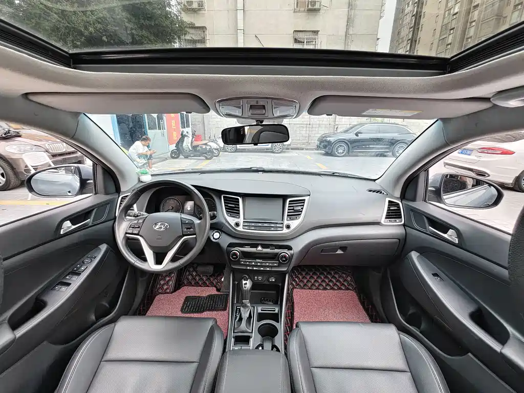 Hyundai Tucson — фото 6