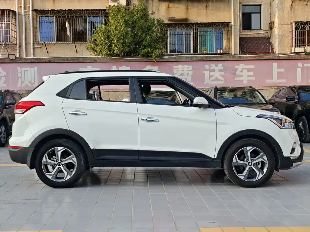 Hyundai ix25 — фото 3