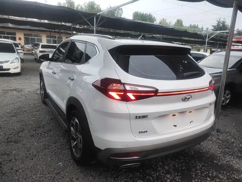 Hyundai Tucson — фото 5