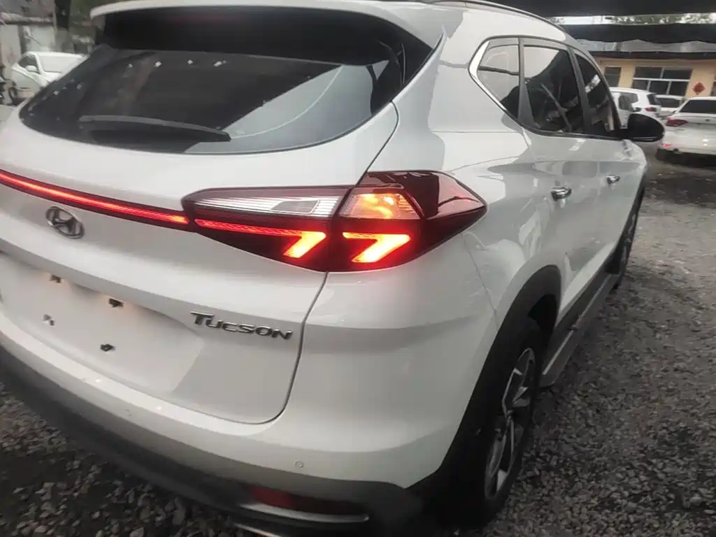 Hyundai Tucson — фото 8