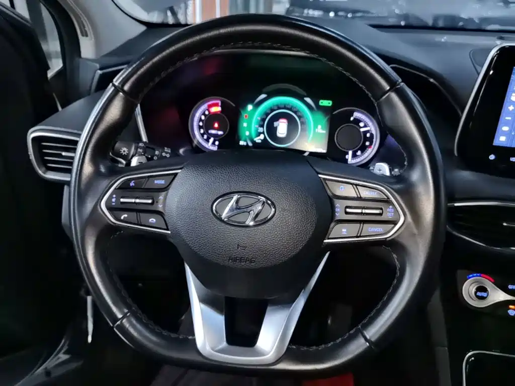 Hyundai Santa Fe — фото 11