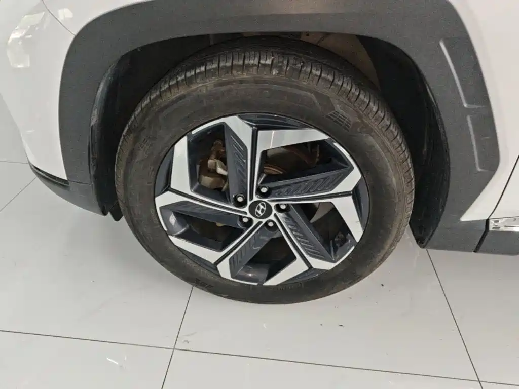 Hyundai Tucson — фото 23