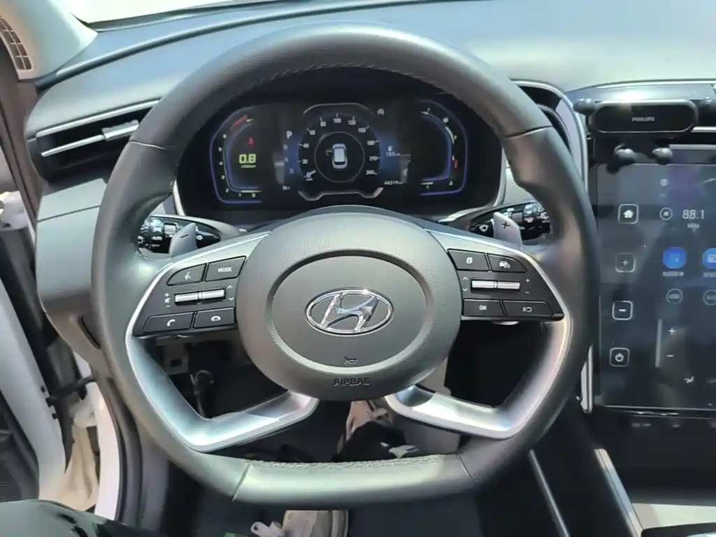 Hyundai Tucson — фото 7
