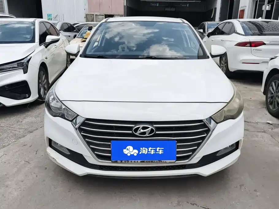 Hyundai Verna — фото 2