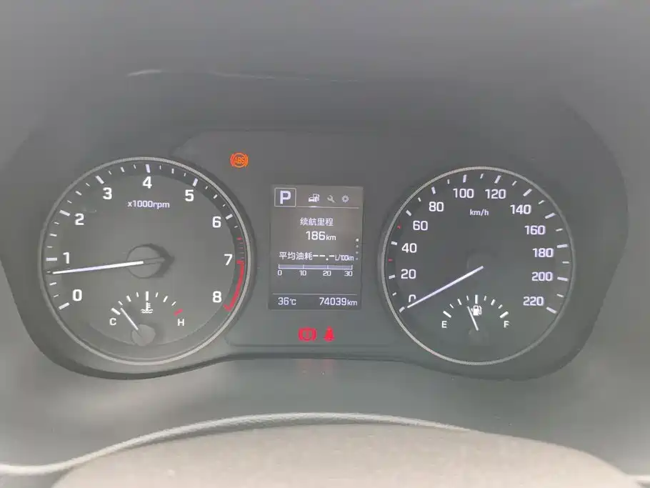 Hyundai Verna — фото 14