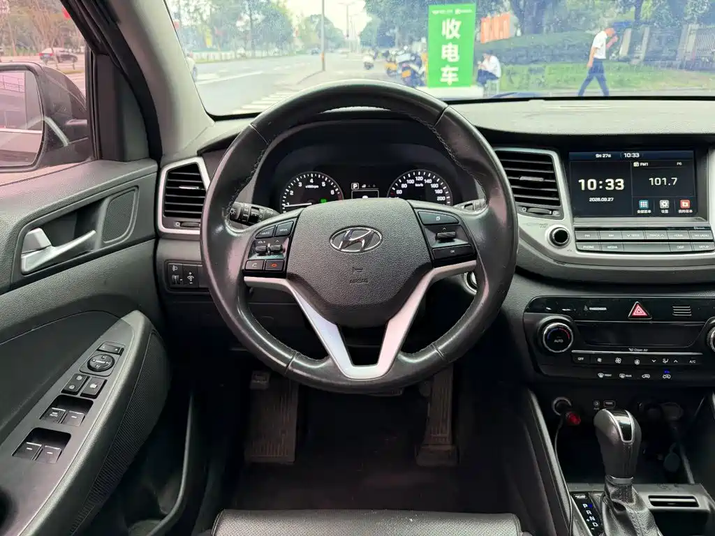 Hyundai Tucson — фото 14