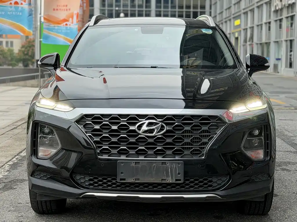 Hyundai Santa Fe — фото 2