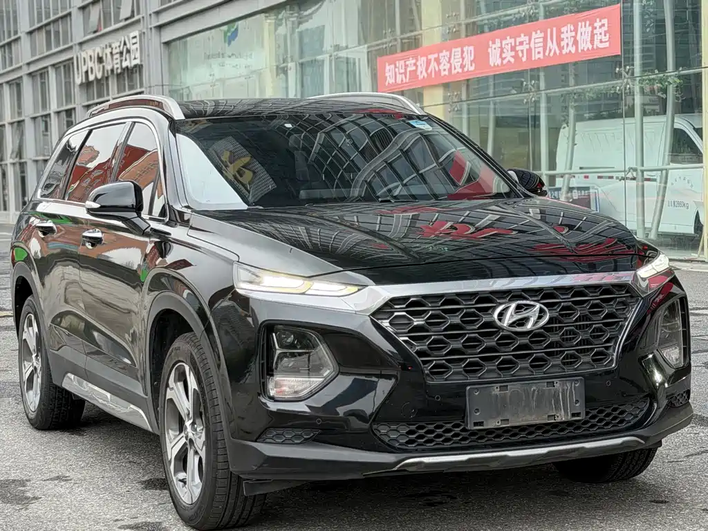 Hyundai Santa Fe — фото 3
