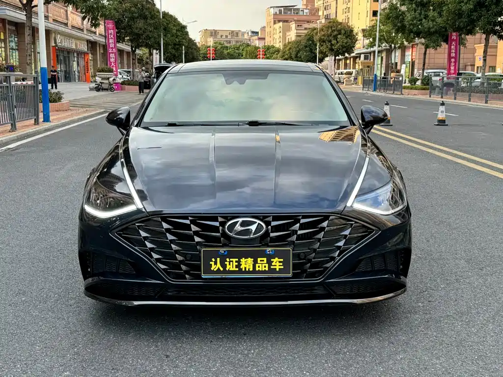 Hyundai Sonata — фото 2