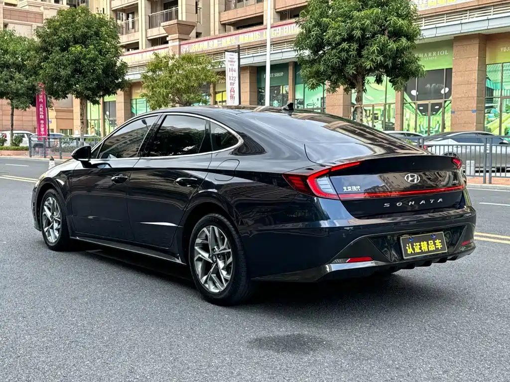 Hyundai Sonata — фото 13