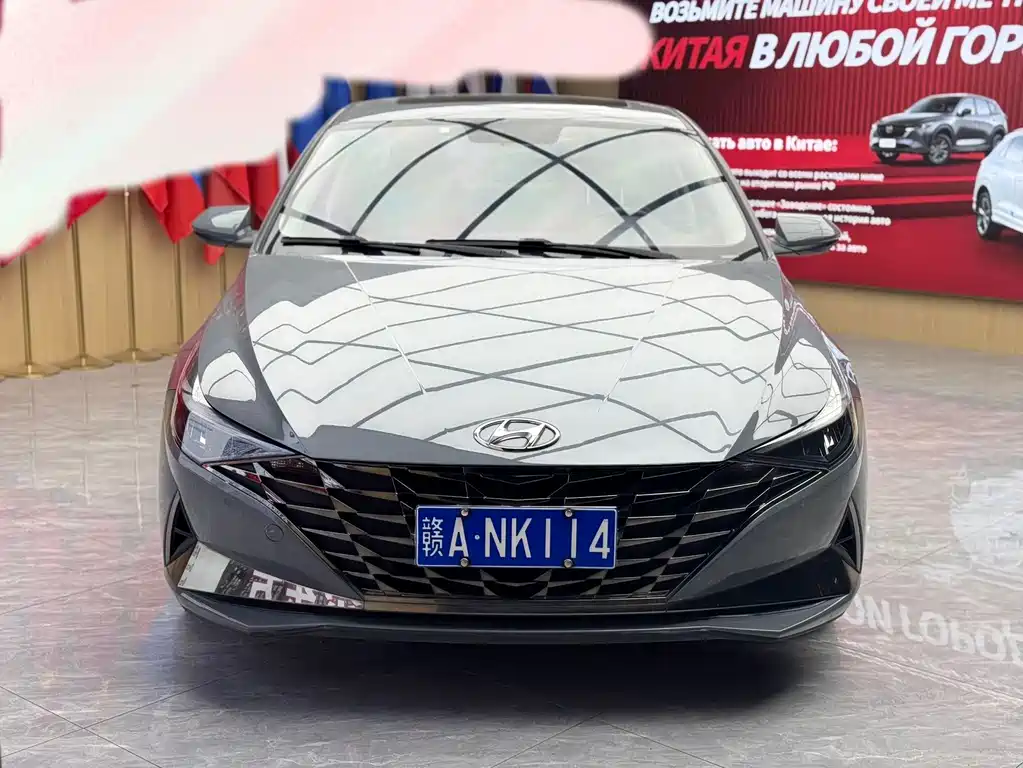 Hyundai Elantra — фото 2