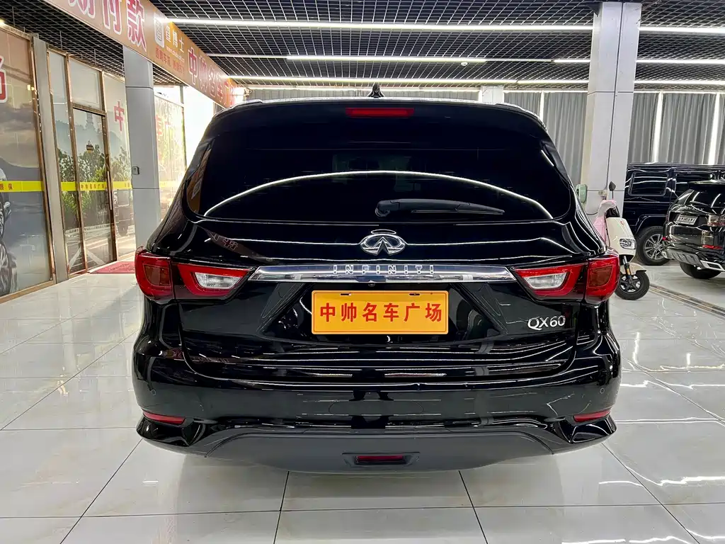 Infiniti QX60 (Import) — фото 5