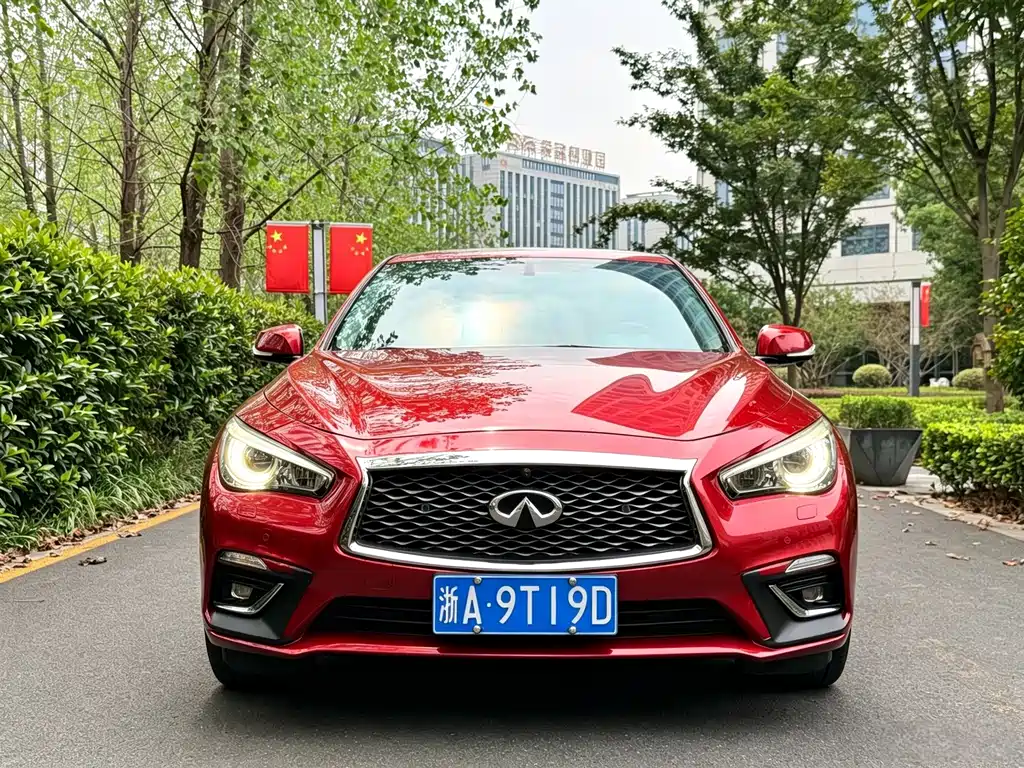 Infiniti Q50L — фото 2