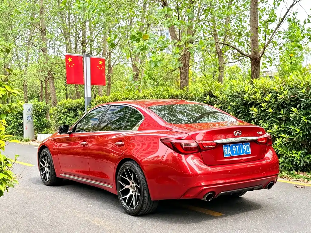 Infiniti Q50L — фото 5