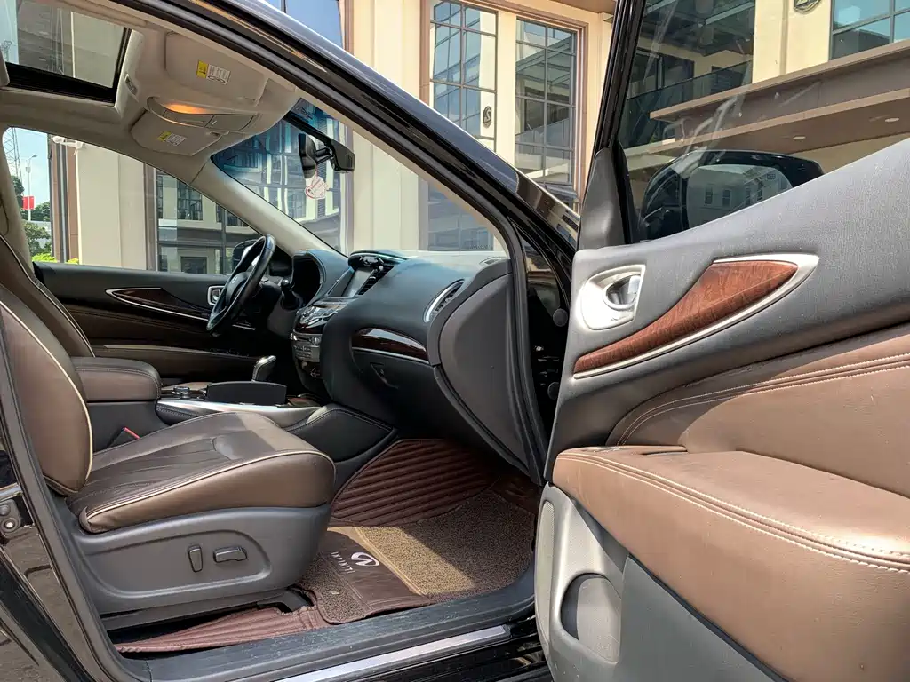 Infiniti QX60 (Import) — фото 16