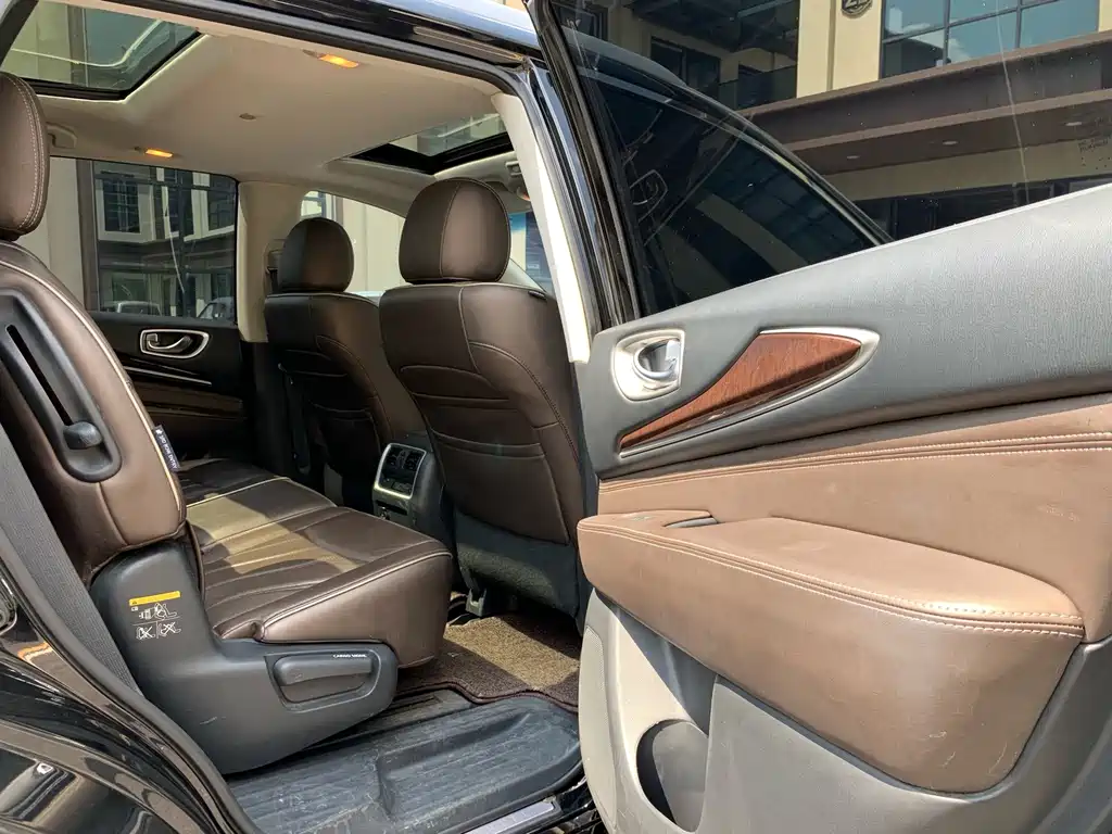 Infiniti QX60 (Import) — фото 17