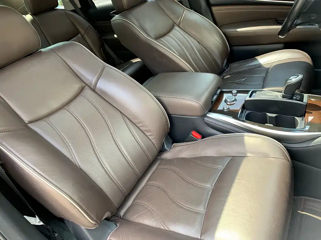 Infiniti QX60 (Import) — фото 27