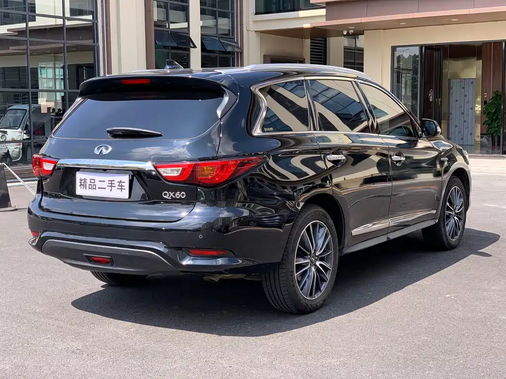 Infiniti QX60 (Import) — фото 4