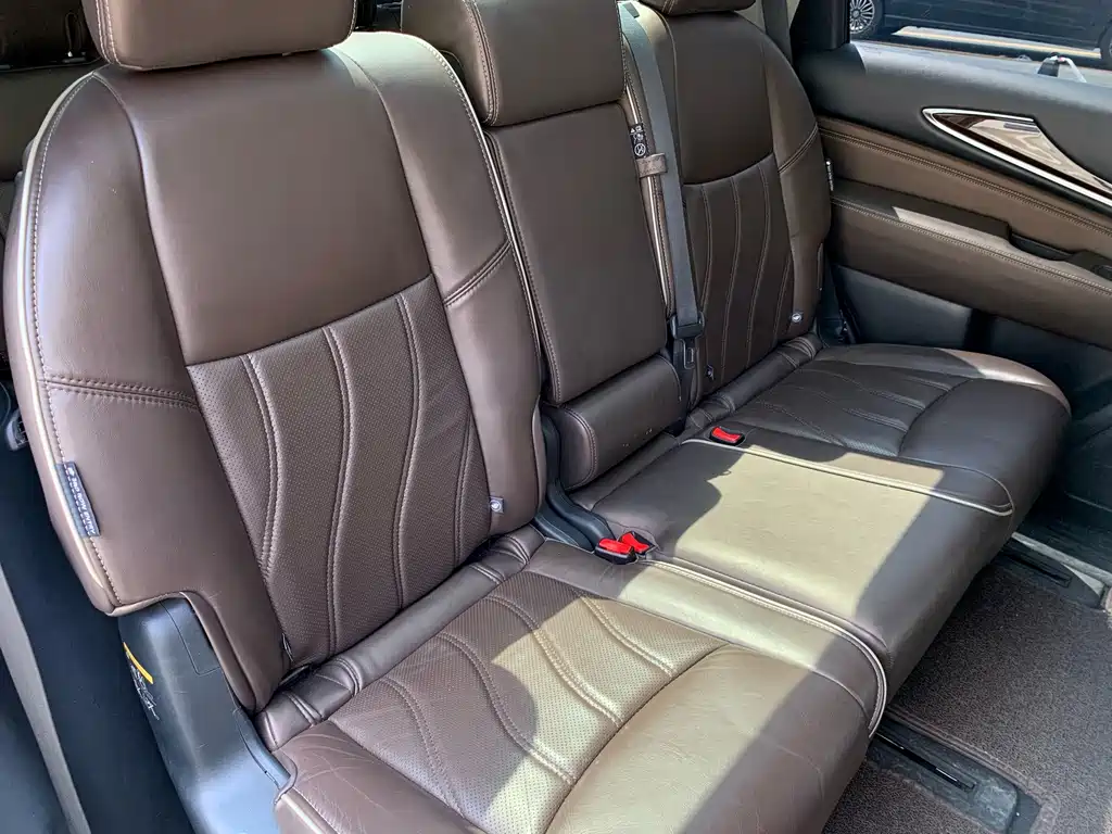 Infiniti QX60 (Import) — фото 32