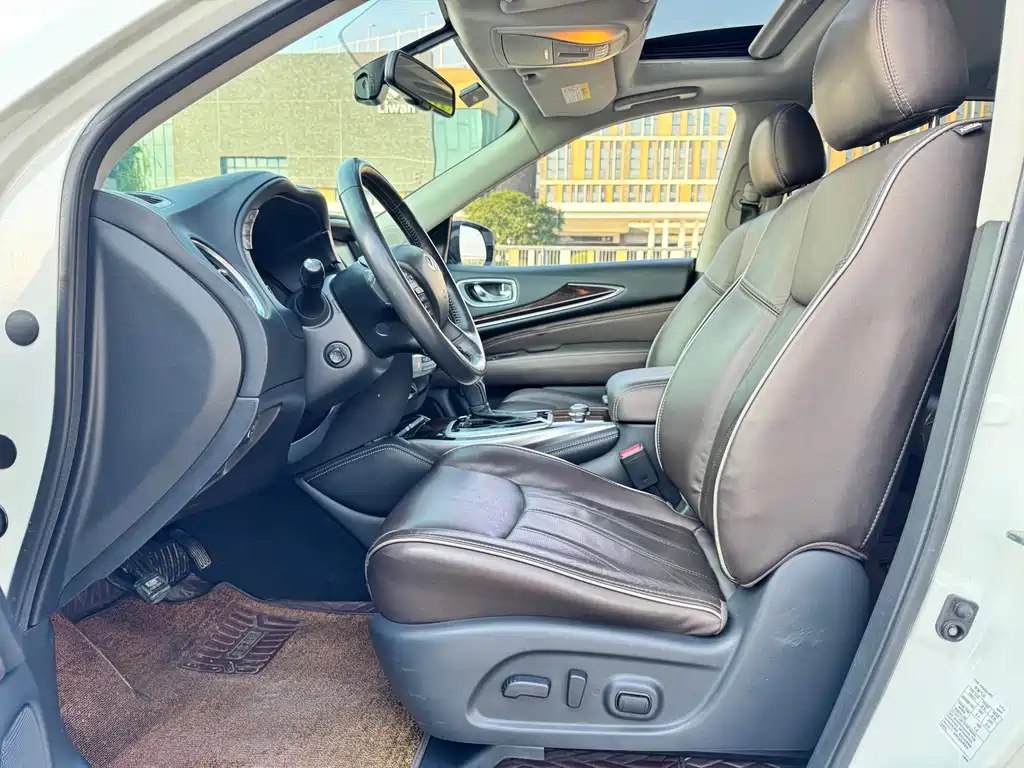 Infiniti QX60 (Import) — фото 11
