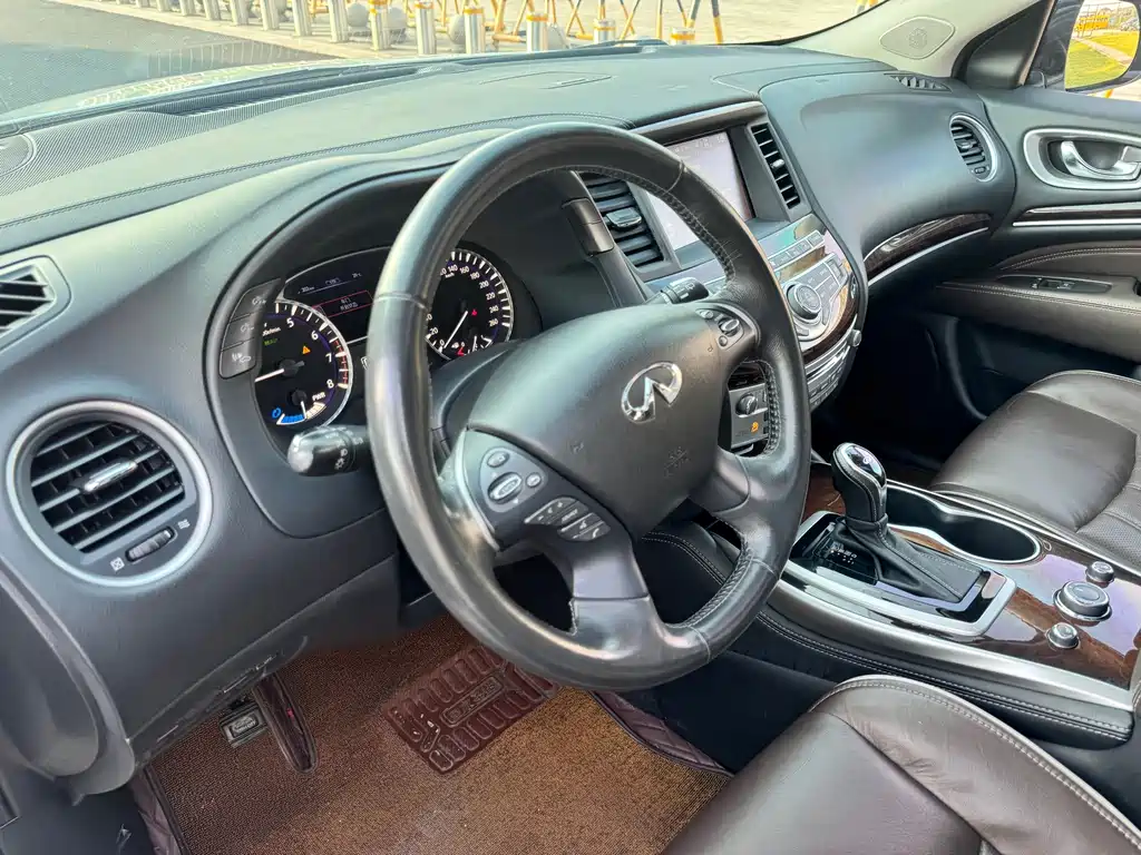 Infiniti QX60 (Import) — фото 18