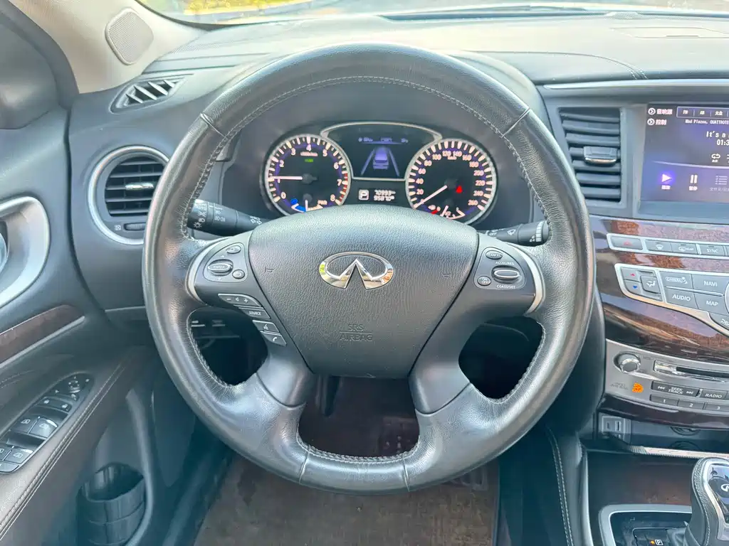 Infiniti QX60 (Import) — фото 19
