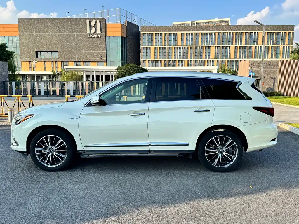 Infiniti QX60 (Import) — фото 3