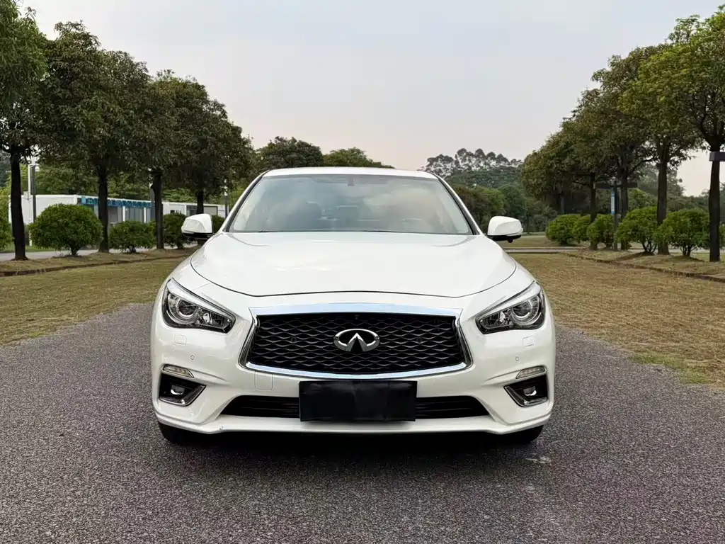Infiniti Q50L — фото 2