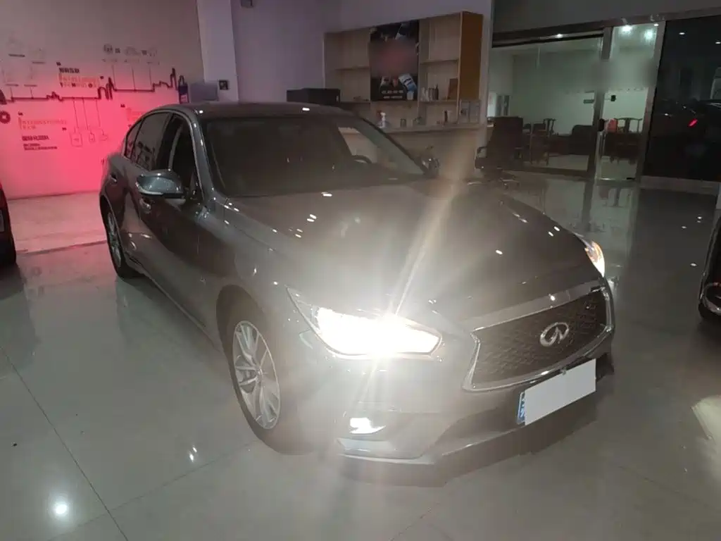 Infiniti Q50L — фото 4