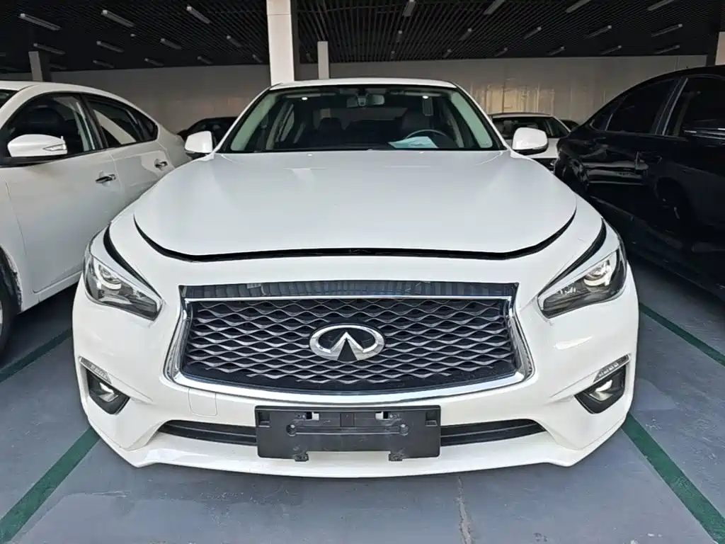 Infiniti Q50L — фото 3