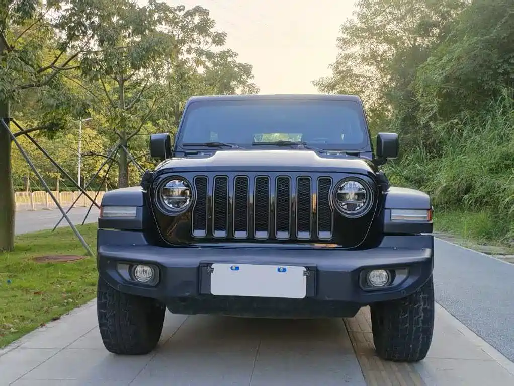 Jeep Wrangler — фото 2