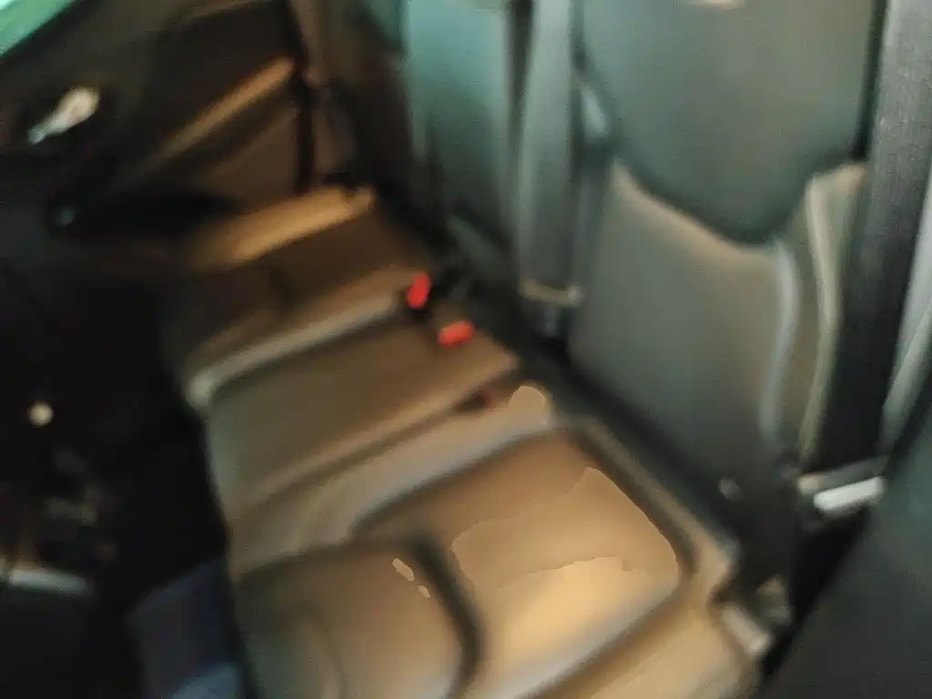 Jeep Cherokee — фото 13