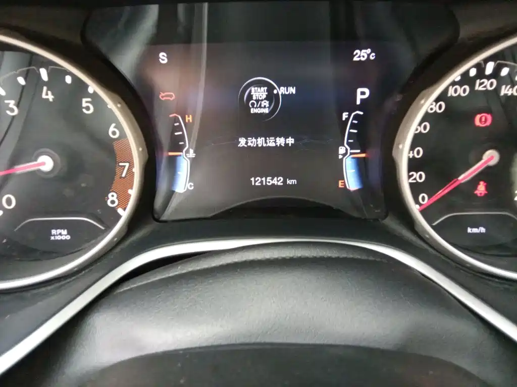 Jeep Compass — фото 13