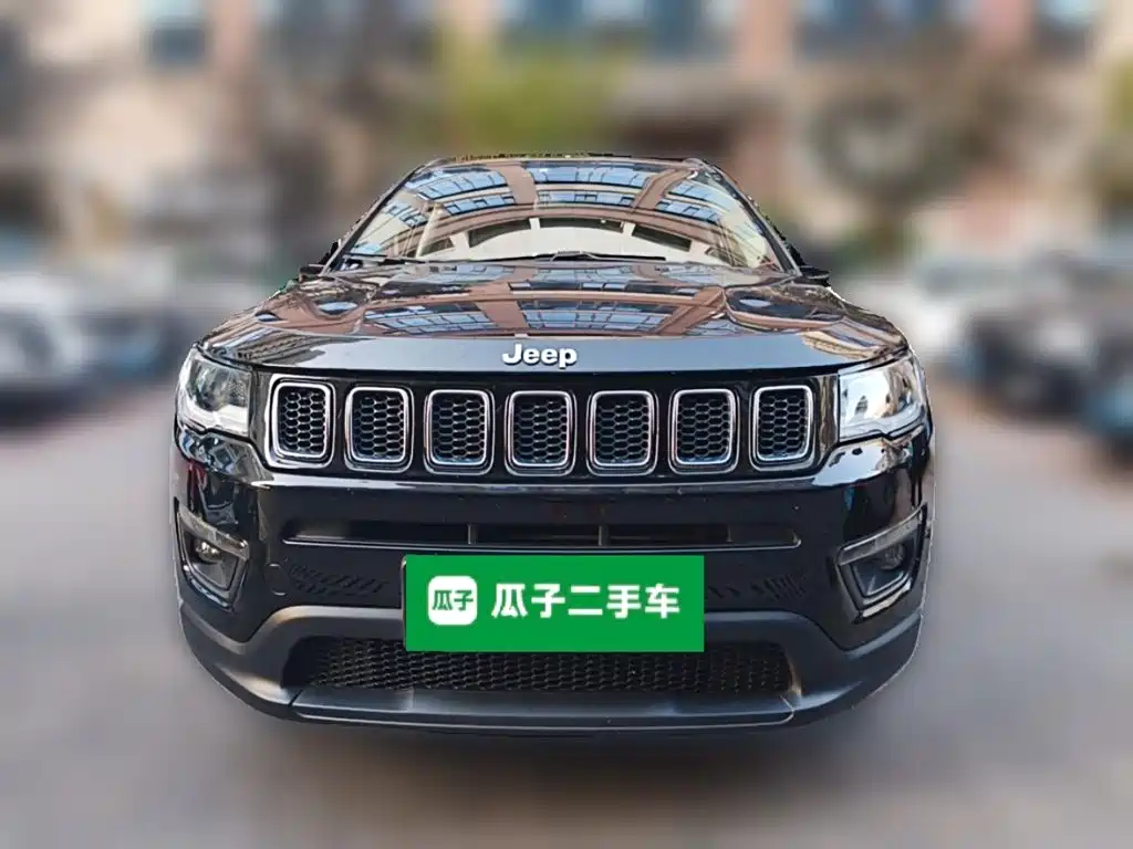 Jeep Compass — фото 2