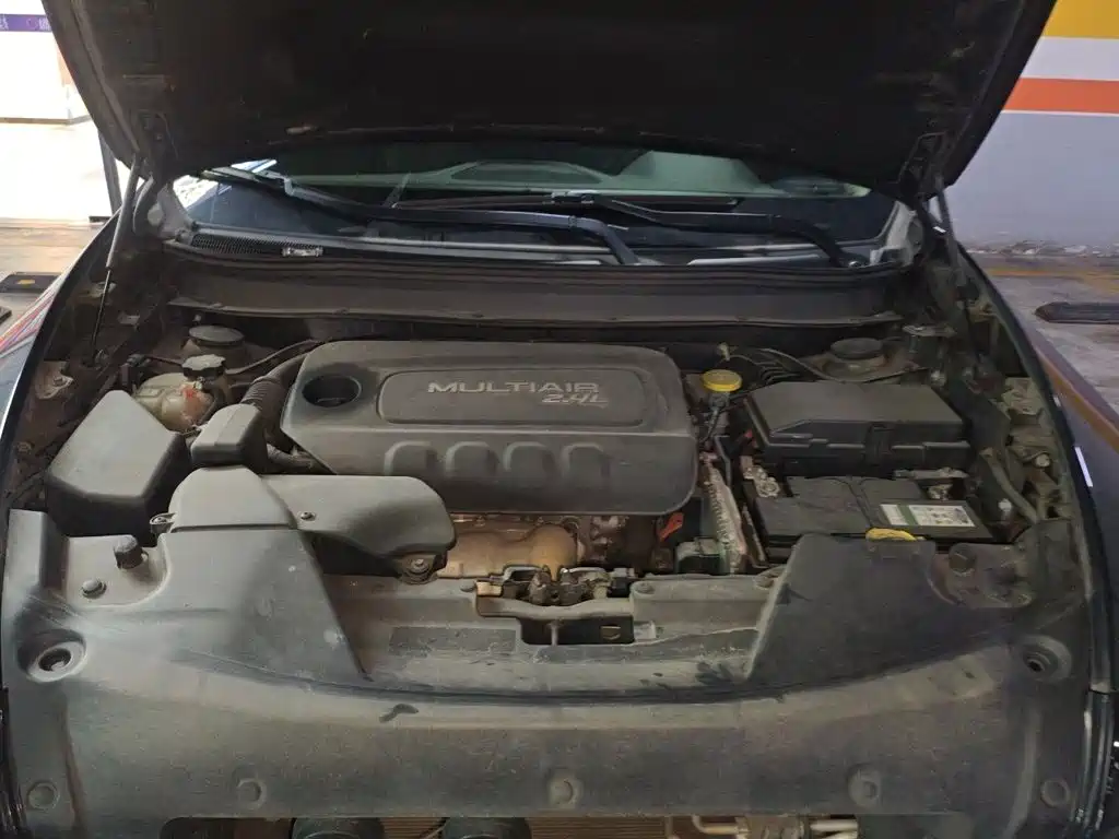 Jeep Cherokee — фото 21