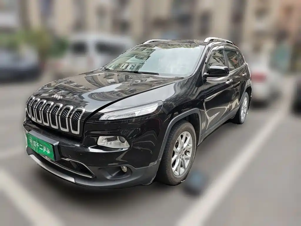 Jeep Cherokee — фото 2