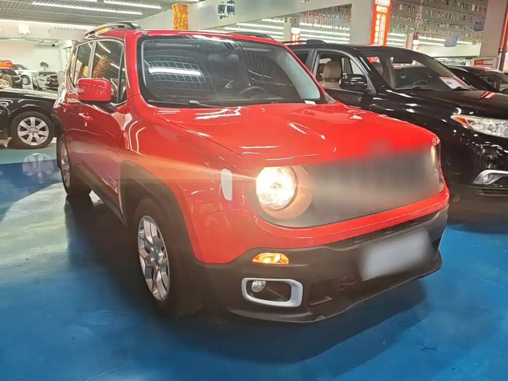 Jeep Renegade — фото 4