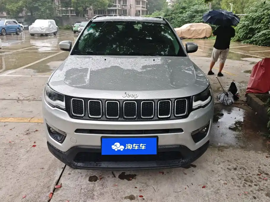 Jeep Compass — фото 2