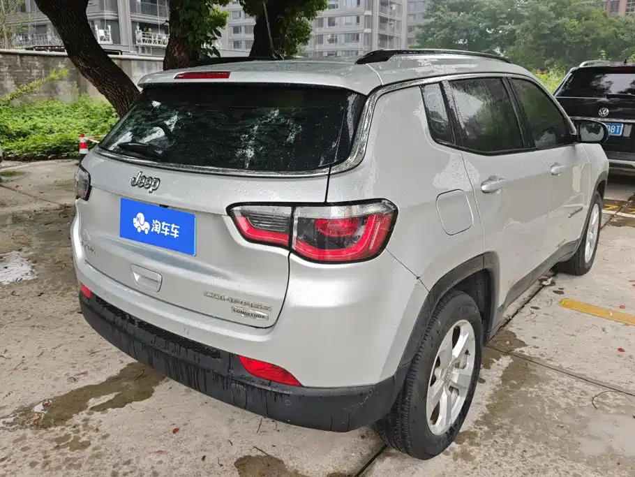 Jeep Compass — фото 3